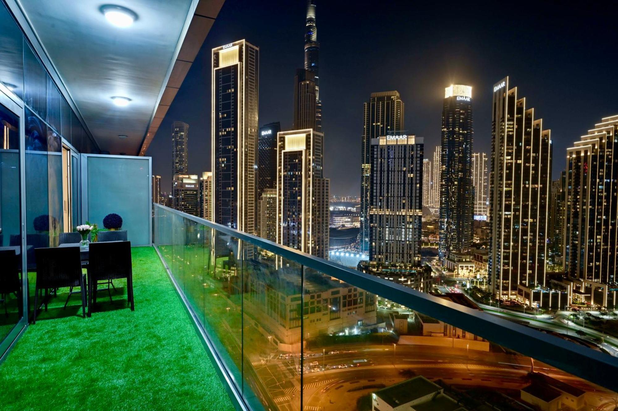 Appartement Burj Khalifa Views 2Br With Infinity Pool Downtown à Dubaï Extérieur photo